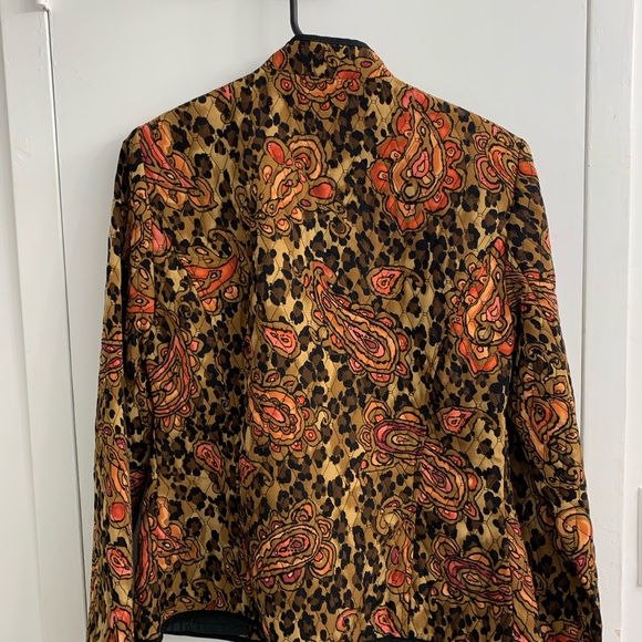 Requirement coat animal print - Picture 3 of 3